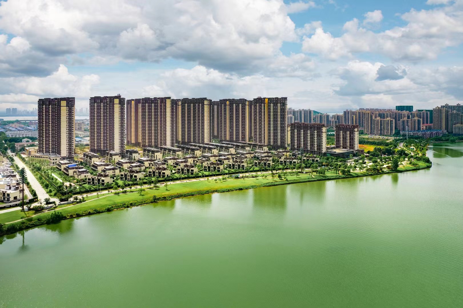 武汉雅居乐花园效果图