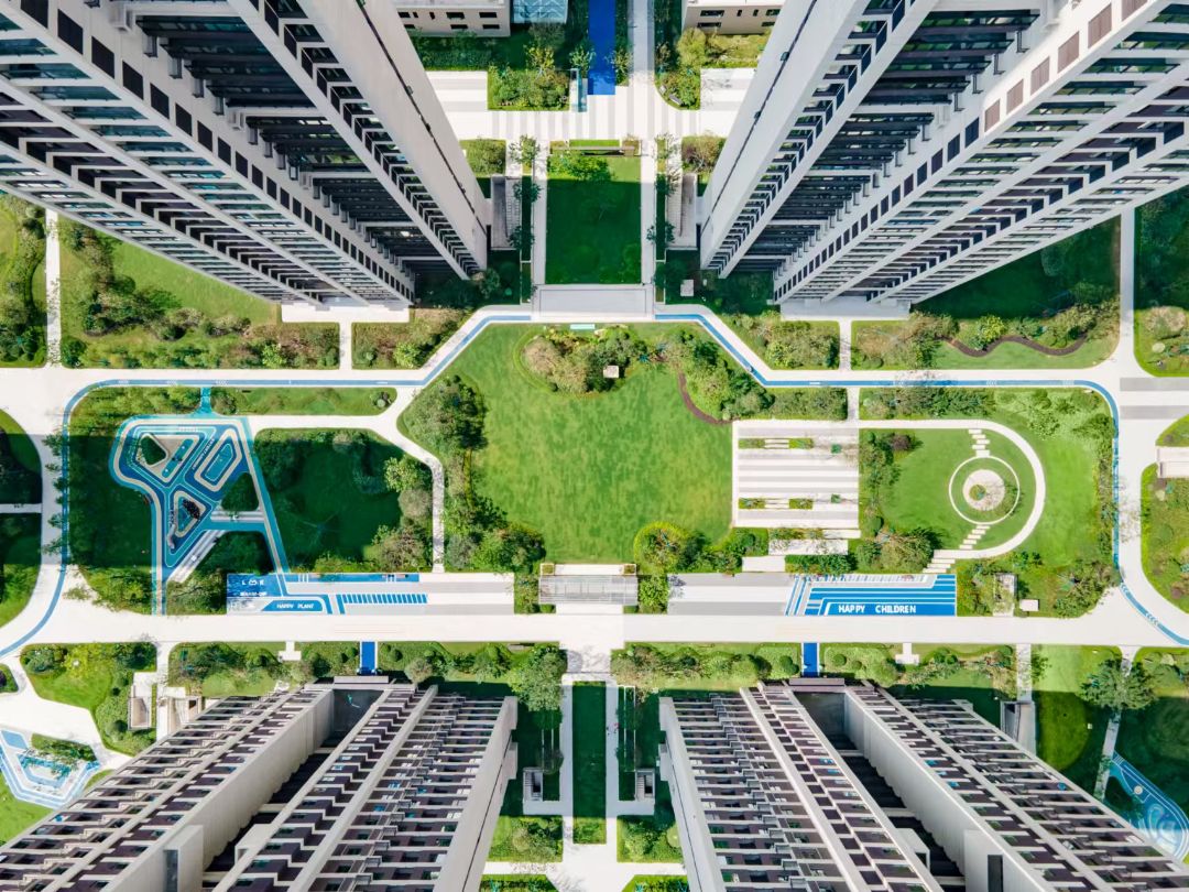 金辉江樾云著实景图
