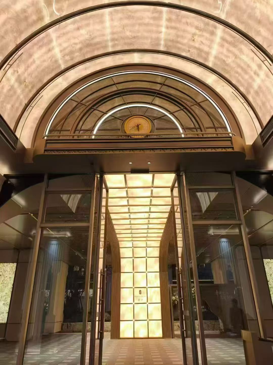 光谷地产.金地铂翠实景图