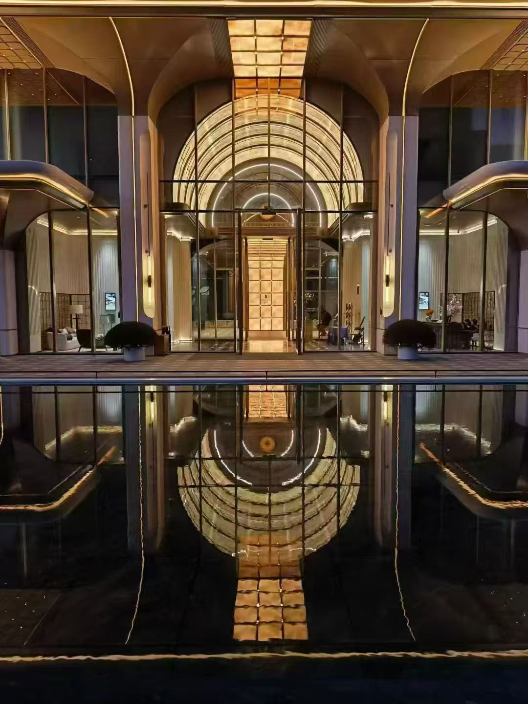 光谷地产.金地铂翠实景图